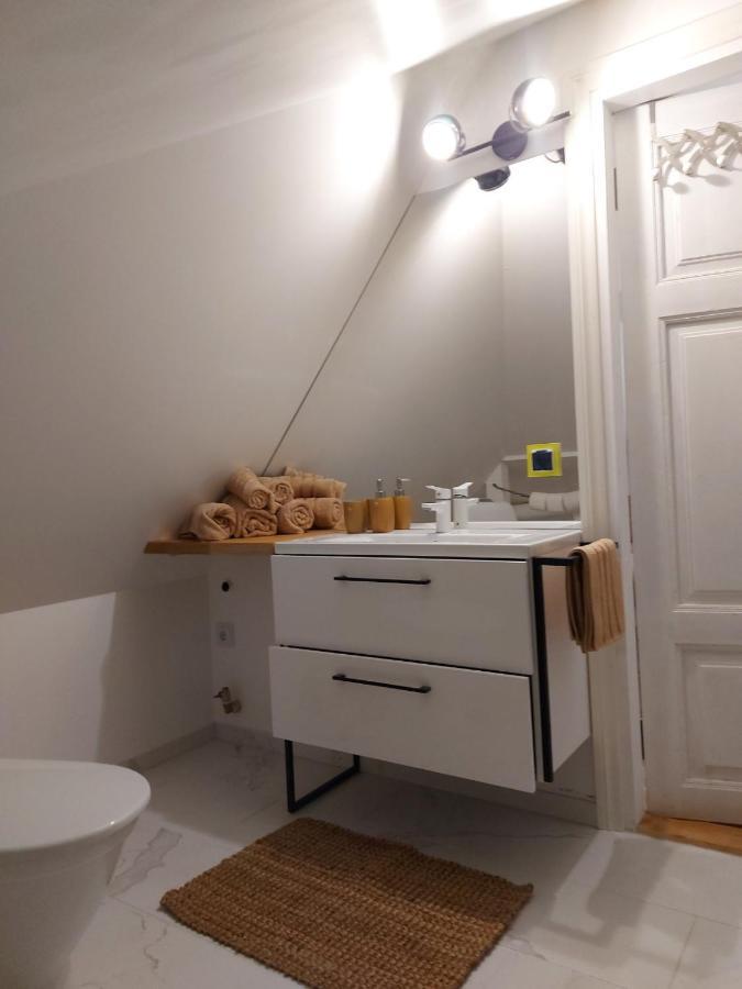 Modern History Apartment Tallinn Ngoại thất bức ảnh