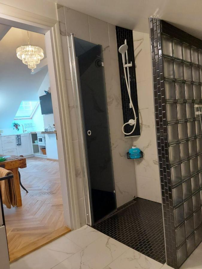 Modern History Apartment Tallinn Ngoại thất bức ảnh