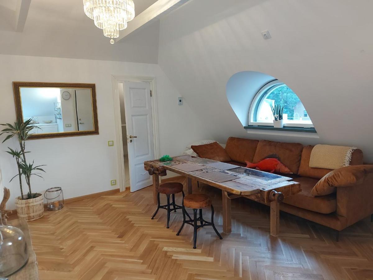 Modern History Apartment Tallinn Ngoại thất bức ảnh