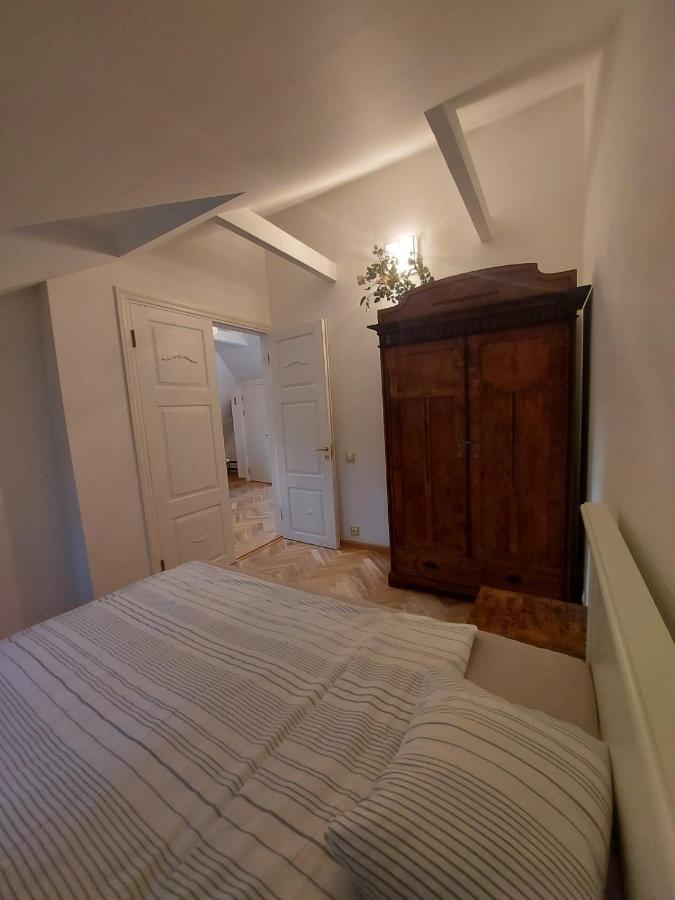 Modern History Apartment Tallinn Ngoại thất bức ảnh
