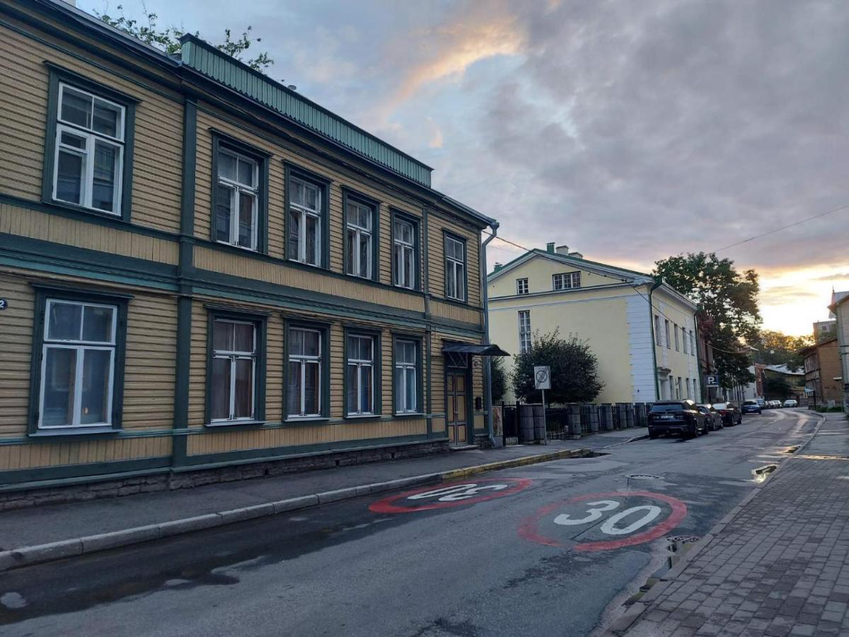 Modern History Apartment Tallinn Ngoại thất bức ảnh