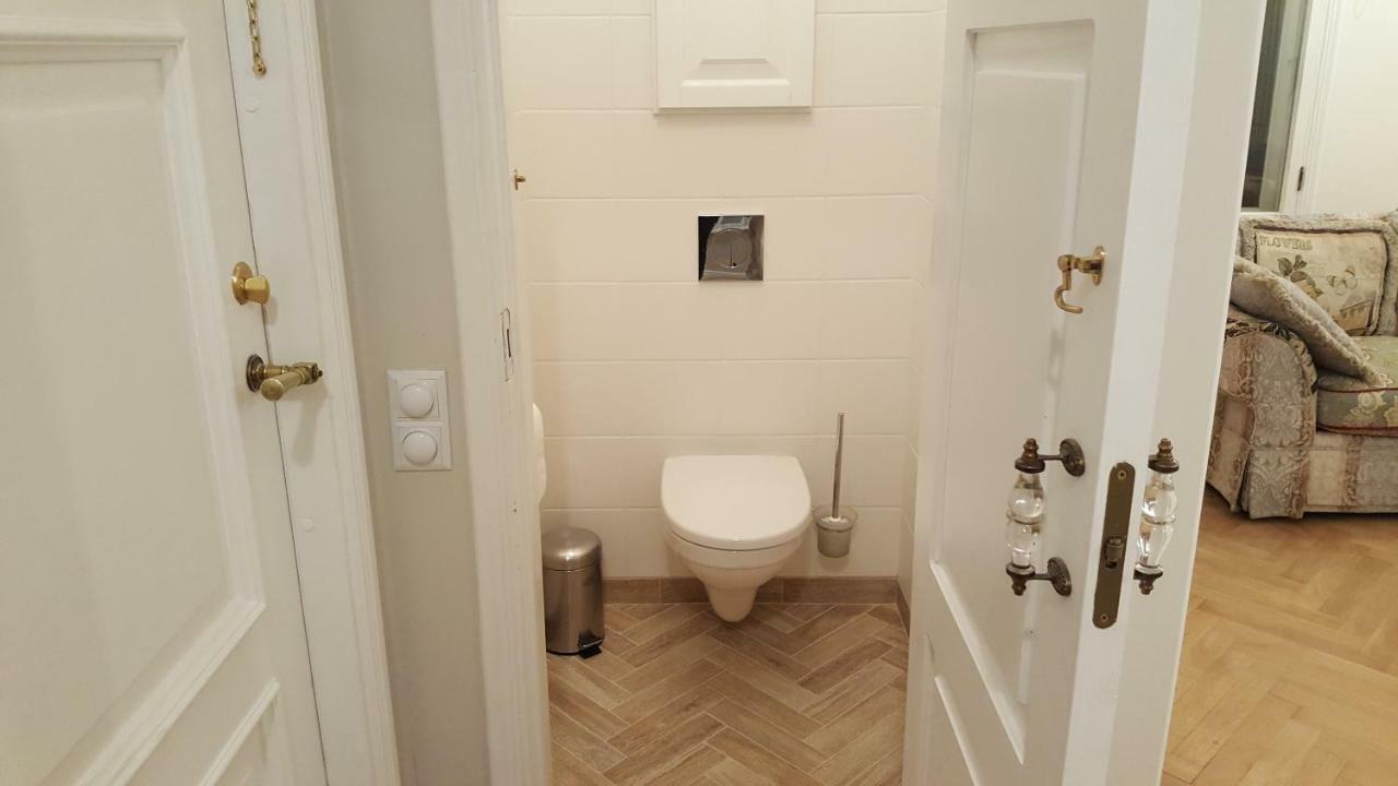 Modern History Apartment Tallinn Ngoại thất bức ảnh