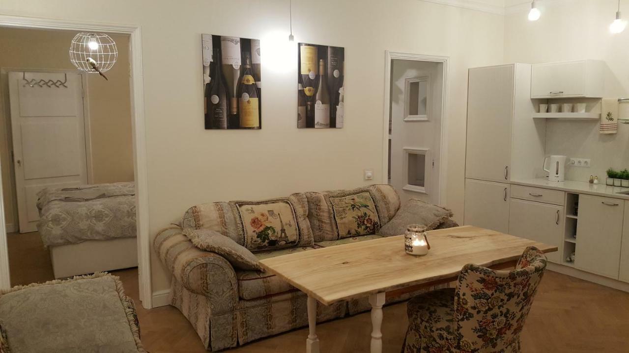 Modern History Apartment Tallinn Ngoại thất bức ảnh