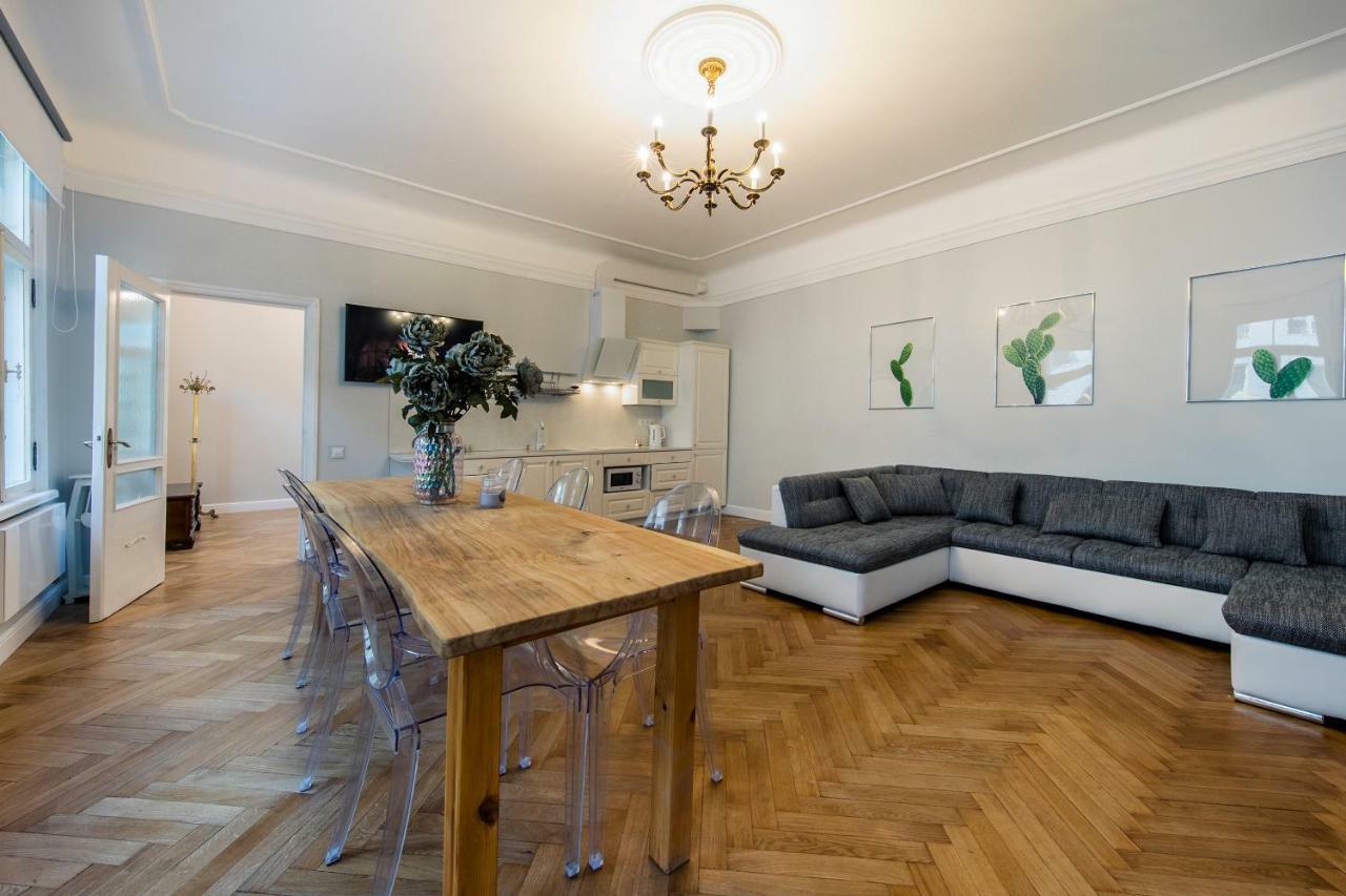 Modern History Apartment Tallinn Ngoại thất bức ảnh
