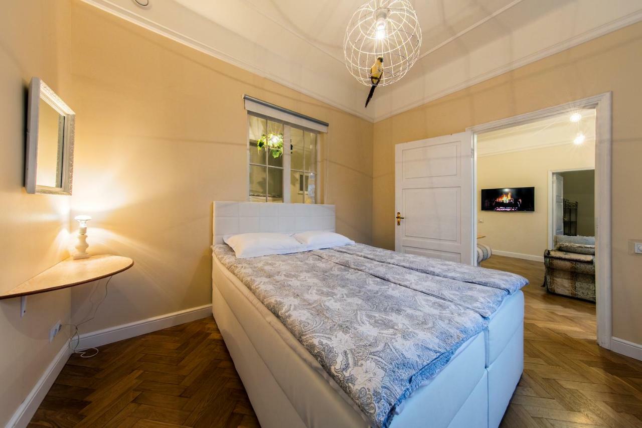 Modern History Apartment Tallinn Ngoại thất bức ảnh