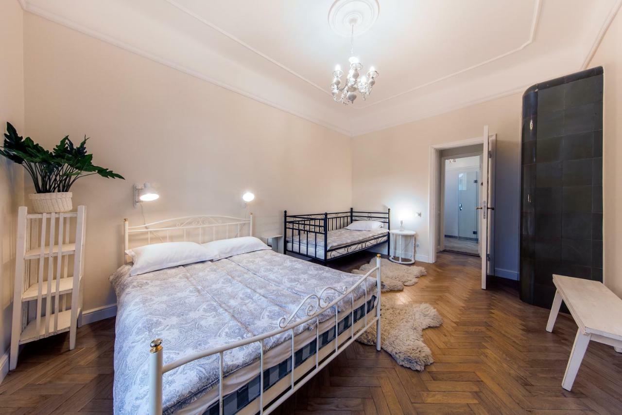 Modern History Apartment Tallinn Ngoại thất bức ảnh