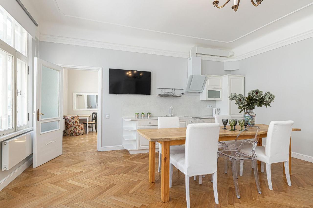 Modern History Apartment Tallinn Ngoại thất bức ảnh