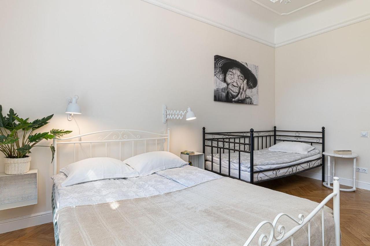 Modern History Apartment Tallinn Ngoại thất bức ảnh